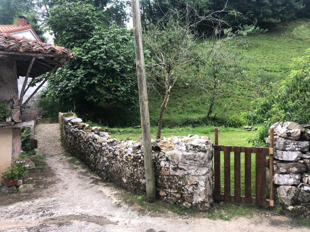El Requexu De Rales Villa Rales  Eksteriør bilde